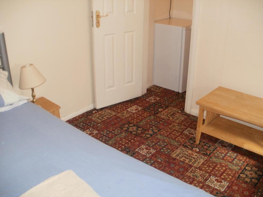 Guest house London Heathrow Hillingdon