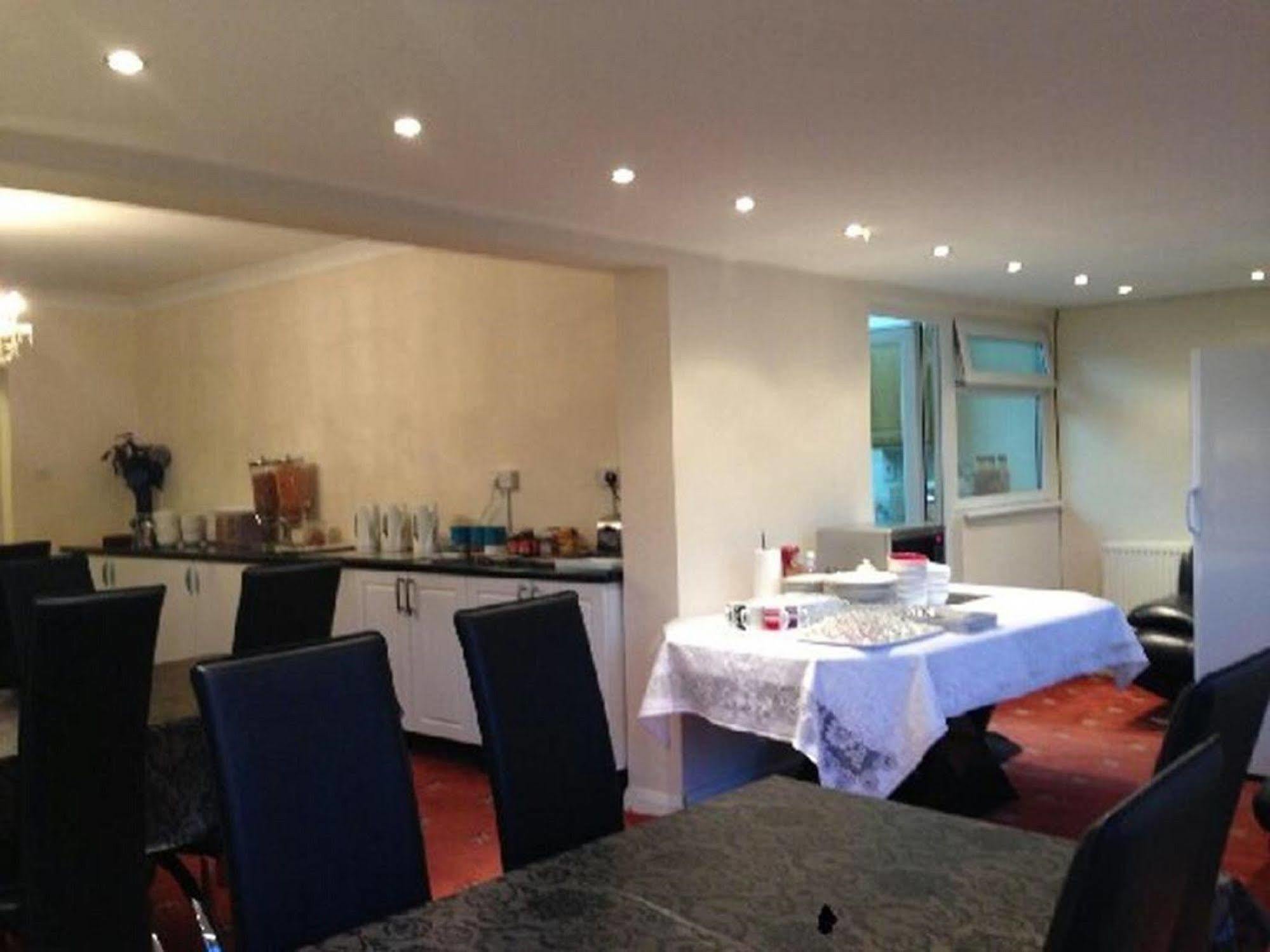 Pensión London Heathrow 3*